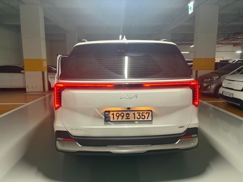 Kia Carnival HEV 9seater Signature — пробег 24 059 км — фото 3 из 5