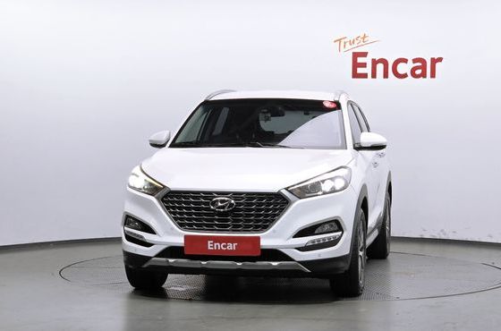 Hyundai Tucson Diesel 1.7 2WD Premium — пробег 184 401 км — фото 3 из 5