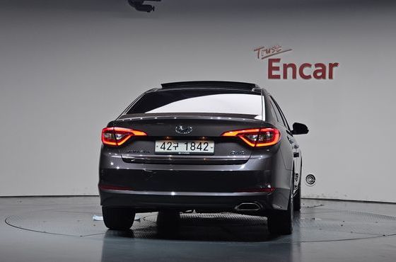 Hyundai Sonata 2.0 Premium — пробег 86 665 км — фото 4 из 5