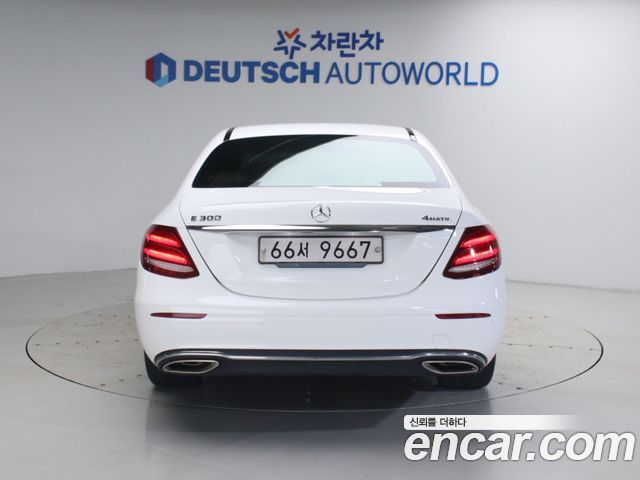 Mercedes-Benz E-Class из Кореи Encar