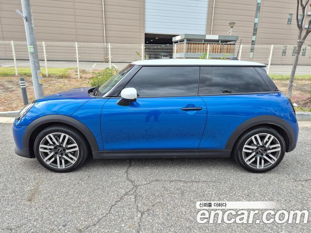Mini Cooper Classic — пробег 5 700 км — фото 5 из 5