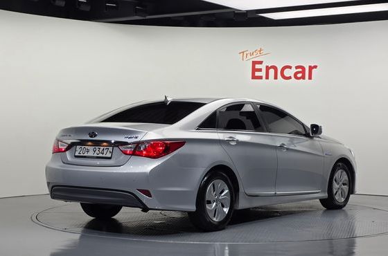 Hyundai Sonata 2.0 Smart — пробег 77 266 км — фото 2 из 5