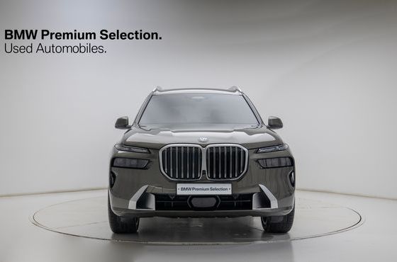 BMW X7 xDrive 40i Design Pure Excellence 6-Seater — пробег 4 166 км — фото 3 из 5