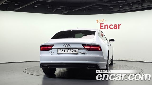 Audi A7 50 TDI Quattro 4G — пробег 157 890 км — фото 4 из 5