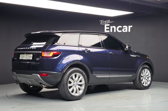 Land Rover Range Rover Evoque 2.0 TD4 SE — пробег 147 079 км — фото 2 из 5