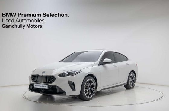 BMW 2-Series 220 M Sport — пробег 4 100 км — фото 1 из 5