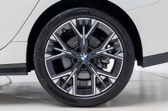 BMW 2-Series 220 M Sport — пробег 4 100 км — фото 5 из 5