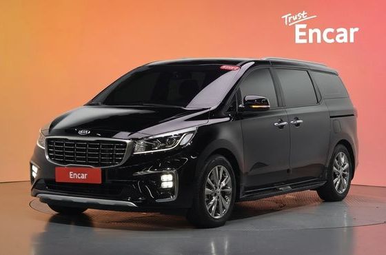 Kia Carnival 9-Seater Luxury — пробег 76 351 км — фото 1 из 5