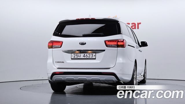 Kia Carnival 9-seater Prestige — пробег 115 902 км — фото 4 из 5