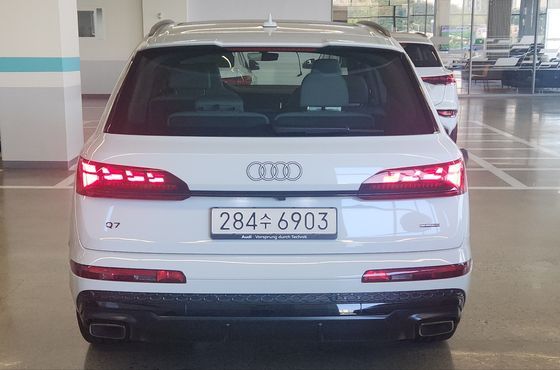 Audi Q7 50 TDI Quattro Premium — пробег 484 км — фото 4 из 5
