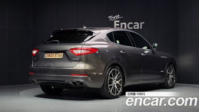Maserati Levante 3.0 AWD — пробег 123 630 км — фото 2 из 5