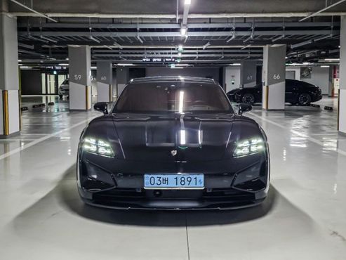 Porsche Taycan Turbo Cross Turismo — пробег 7 600 км — фото 4 из 5