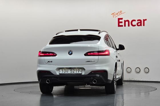 BMW X4 xDrive20d M Sport — пробег 67 392 км — фото 4 из 5