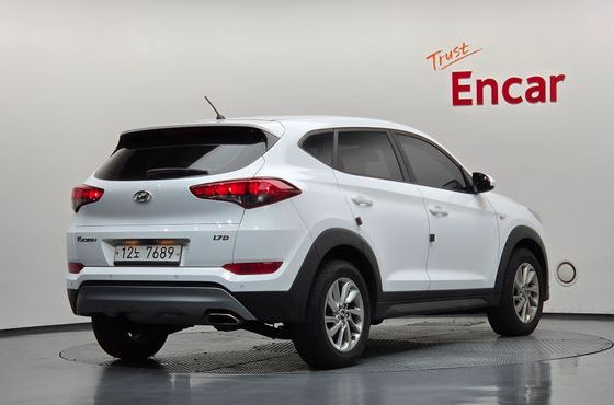Hyundai Tucson Diesel 1.7 2WD Style — пробег 199 801 км — фото 2 из 5