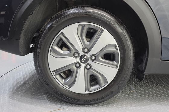 Kia Niro Prestige — пробег 102 204 км — фото 5 из 5