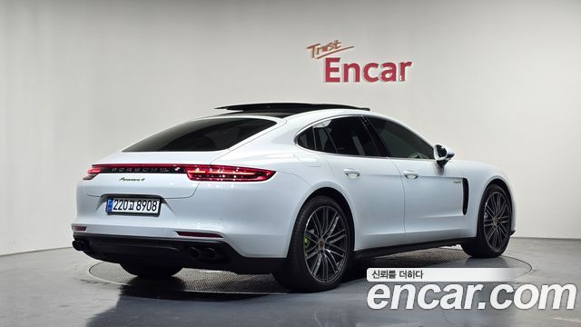 Porsche Panamera 2.9 AWD E-Hybrid — пробег 108 333 км — фото 2 из 5