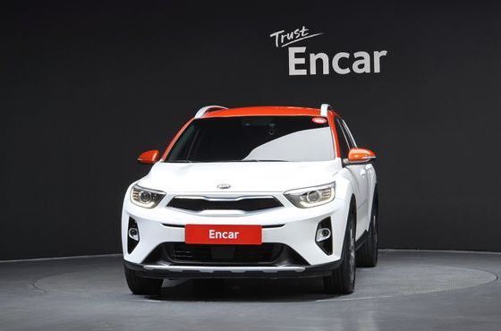 Kia Stonic 1.4 Prestige — пробег 52 450 км — фото 3 из 5