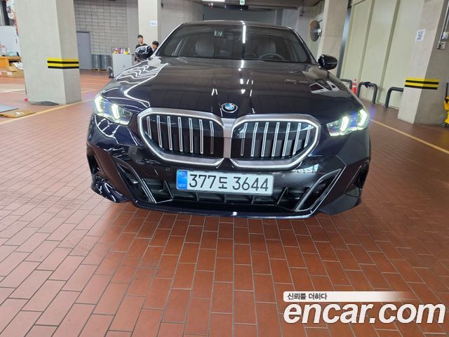 BMW 5-Series 530i xDrive M Sport — пробег 9 184 км — фото 1 из 5