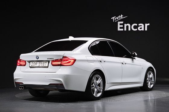 BMW 3-Series 330i M Sport — пробег 83 490 км — фото 2 из 5