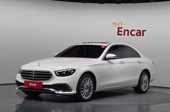 Mercedes-Benz E-Class E220d 4MATIC Exclusive — пробег 52 837 км — фото 1 из 5