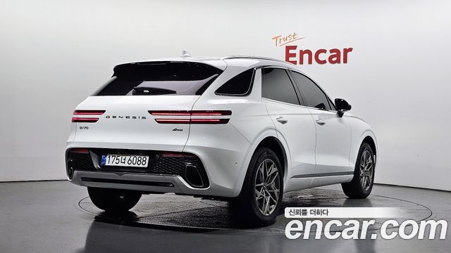 Genesis GV70 из Кореи Encar