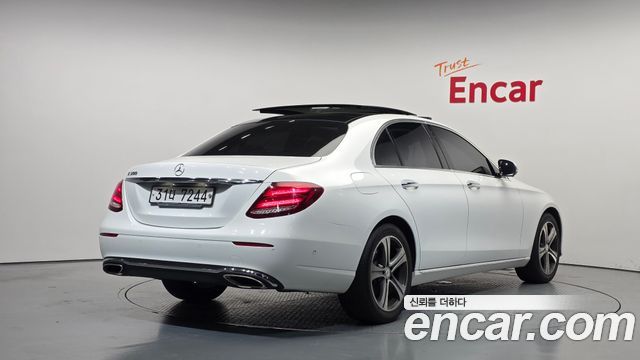 Mercedes-Benz E-Class из Кореи Encar
