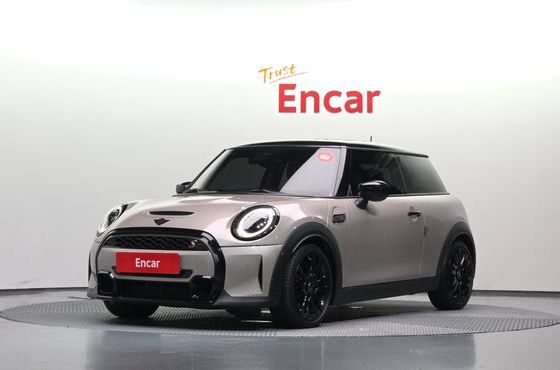 Mini Cooper Classic Third Generation — пробег 71 103 км — фото 1 из 5