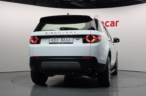 Land Rover Discovery Sport 2.0 TD4 SE (150PS) — пробег 114 740 км — фото 4 из 5
