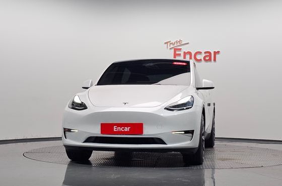 Tesla Model Y Long Range AWD — пробег 69 873 км — фото 3 из 5