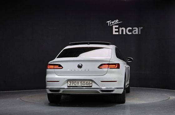 Volkswagen Arteon 2.0 TDI Prestige — пробег 115 376 км — фото 4 из 5
