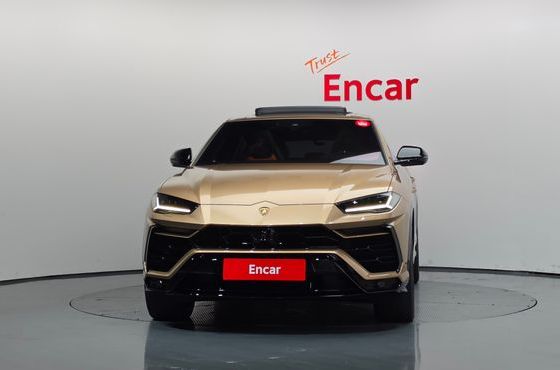 Lamborghini Urus 4.0 V8 — пробег 18 554 км — фото 3 из 5
