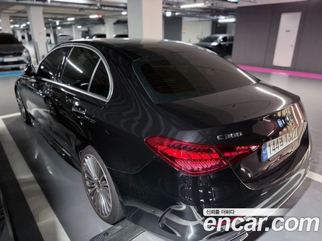 Mercedes-Benz C-Class C300 4MATIC AMG Line — пробег 22 218 км — фото 4 из 5