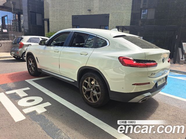 BMW X4 xDrive20i xLine — пробег 56 350 км — фото 4 из 5
