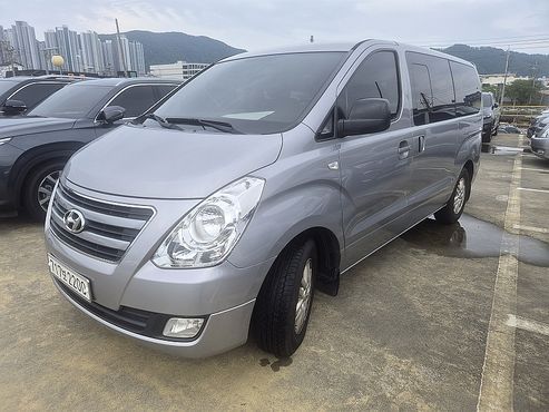 Hyundai Starex 12-Seater Wagon Modern — пробег 202 559 км — фото 1 из 5