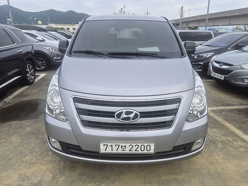 Hyundai Starex 12-Seater Wagon Modern — пробег 202 559 км — фото 3 из 5