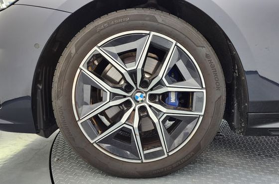 BMW 5-Series 520i M Sport — пробег 13 306 км — фото 5 из 5