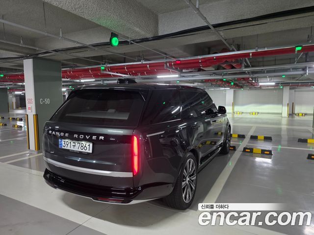 Land Rover Range Rover P530 Autobiography Long Wheel Base — пробег 9 501 км — фото 3 из 5