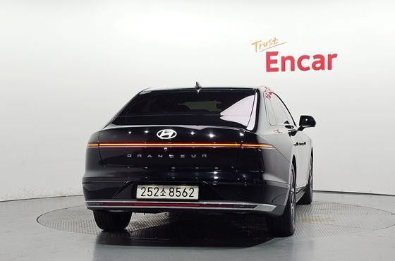 Hyundai Grandeur 2,5 Gasoline 2WD Exclusive — пробег 28 207 км — фото 4 из 5