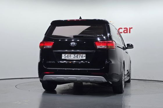 Kia Carnival 9-seater Prestige — пробег 133 541 км — фото 4 из 5
