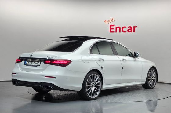 Mercedes-Benz E-Class E350 4MATIC AMG Line — пробег 87 368 км — фото 2 из 5