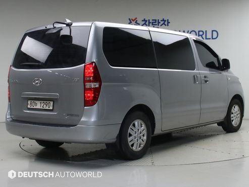 Hyundai Starex Van 3-Seater Smart — пробег 305 873 км — фото 2 из 5