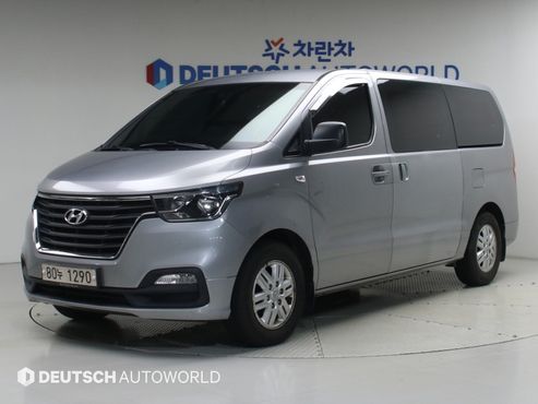 Hyundai Starex Van 3-Seater Smart — пробег 305 873 км — фото 3 из 5