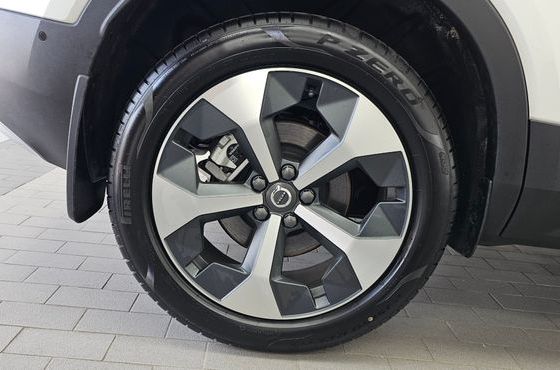 Volvo XC40 B4 Ultra Bright — пробег 281 км — фото 5 из 5