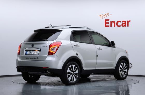 Ssangyong KORANDO 2.0 CVX 4WD High-Deluxe — пробег 144 694 км — фото 2 из 5