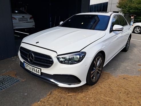 Mercedes-Benz E-Class E350 4MATIC Avantgarde — пробег 86 882 км — фото 3 из 5
