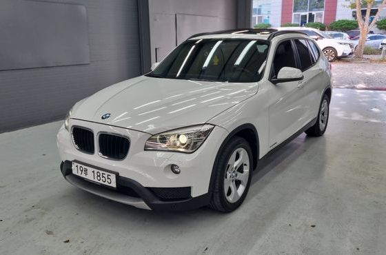BMW X1 xDrive 18d — пробег 136 000 км — фото 1 из 5