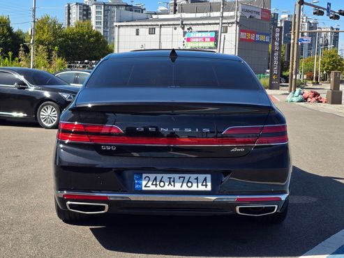 Genesis G90 3.3 T AWD Premium — пробег 177 000 км — фото 4 из 5