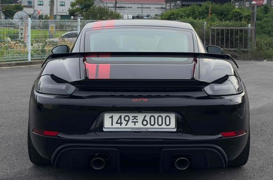 Porsche 718 4.0 GT4 — пробег 16 000 км — фото 4 из 5