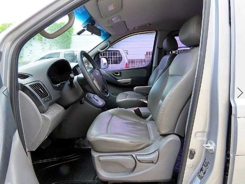 Hyundai Starex 5-Seater VAN CVX Luxury — пробег 236 780 км — фото 5 из 5