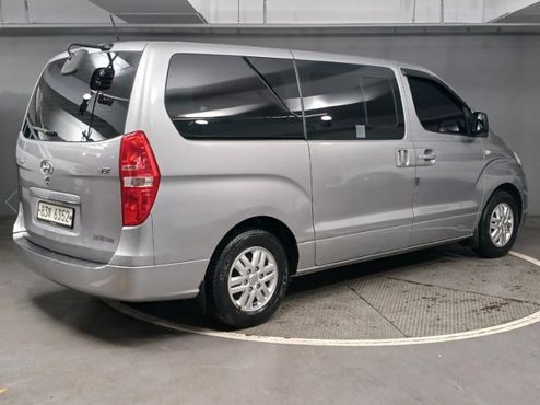 Hyundai Starex 5-Seater VAN Modern — пробег 284 124 км — фото 4 из 5